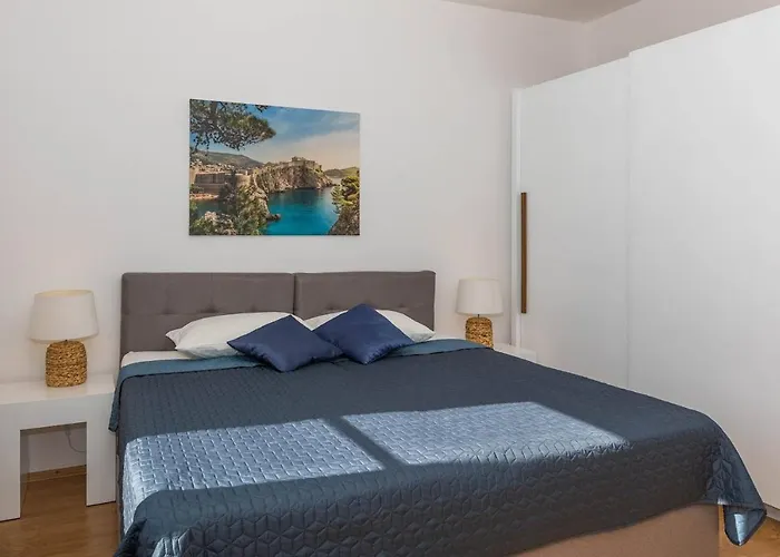 Wanderlust Apartments